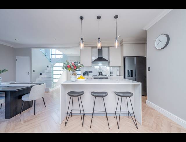 3 BEDROOM HOUSE FOR SALE IN SANDOWN